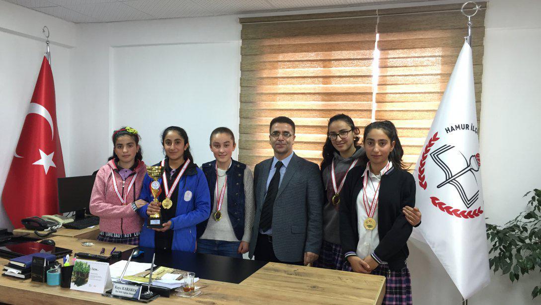Başsavcı İhsan Eroğul Mesleki Teknik Anadolu  Lisesi Ağrı il birincisi oldu.